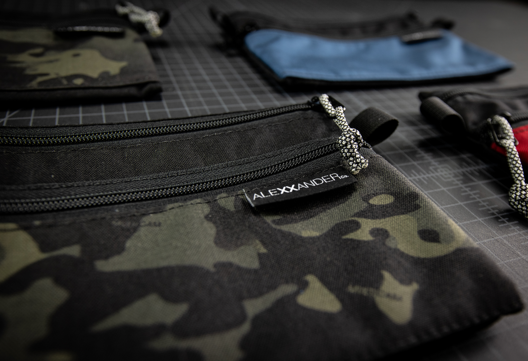 財布・ケース・小物入れ OG LABEL BOA SHOULDER POUCH CAMO OG LABEL 財布・ケース・小物入れ OG LABEL BOA SHOULDER POUCH CAMO OG LABEL